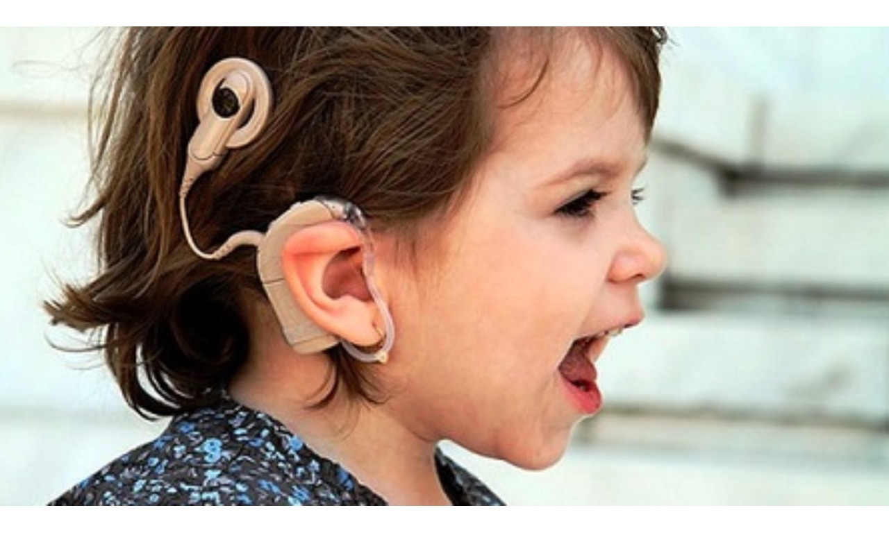 Дети с нарушениями слуха: как учить и как общаться